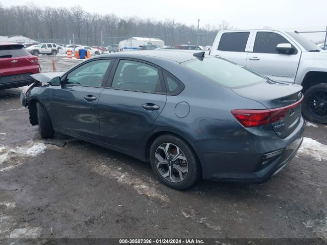 Photo 2 VIN: 3KPF24AD4ME329505 - KIA FORTE 