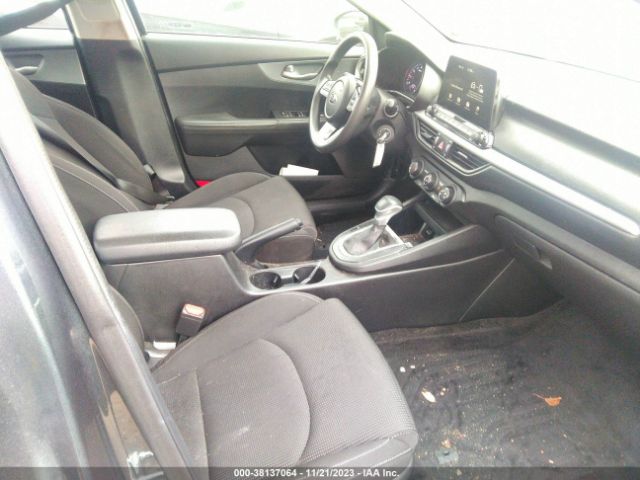 Photo 4 VIN: 3KPF24AD4ME333540 - KIA FORTE 