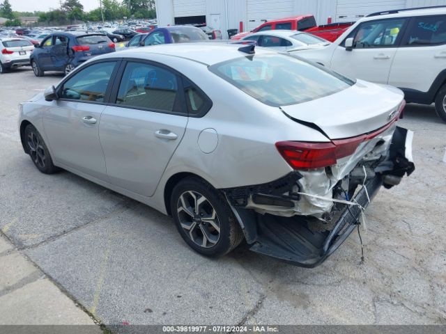 Photo 2 VIN: 3KPF24AD4ME334705 - KIA FORTE 