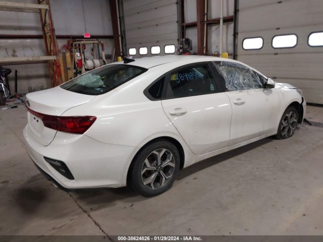 Photo 3 VIN: 3KPF24AD4ME351441 - KIA FORTE 