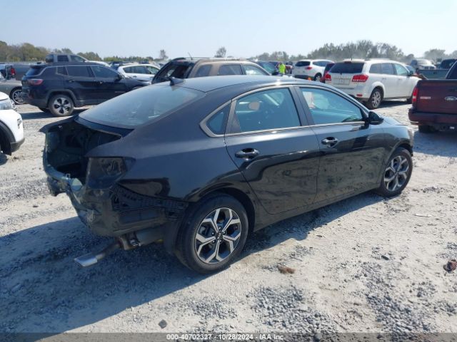 Photo 3 VIN: 3KPF24AD4ME382740 - KIA FORTE 