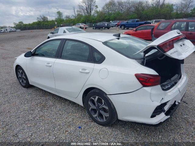 Photo 2 VIN: 3KPF24AD4ME410777 - KIA FORTE 