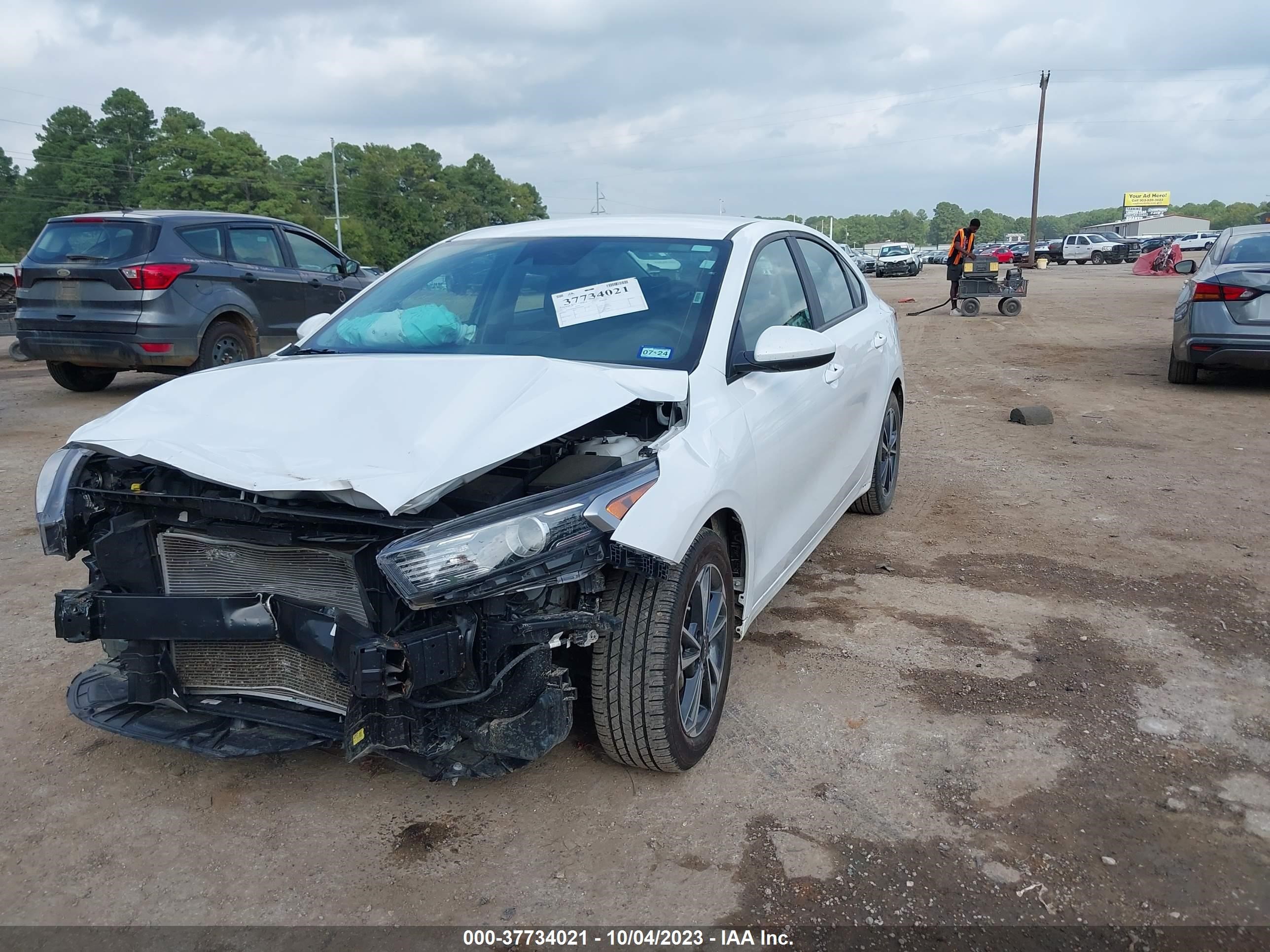 Photo 5 VIN: 3KPF24AD4NE452187 - KIA FORTE 