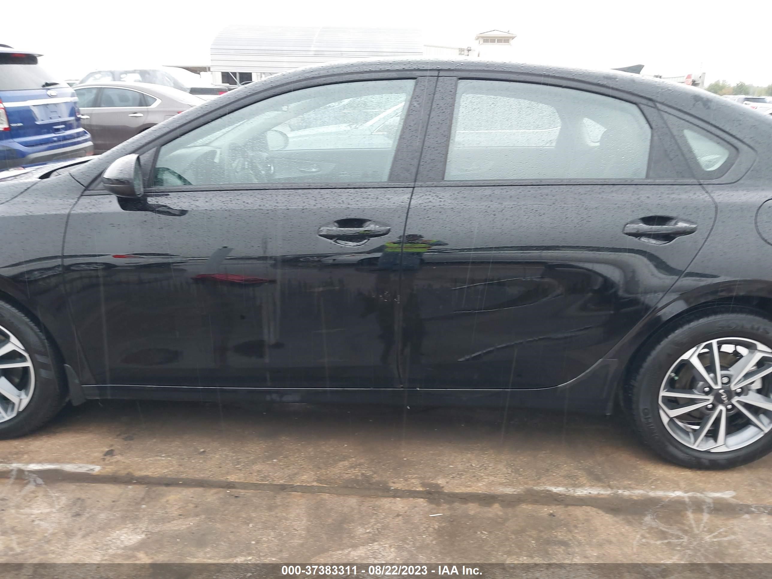 Photo 14 VIN: 3KPF24AD4NE459205 - KIA FORTE 