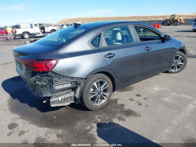 Photo 3 VIN: 3KPF24AD4PE511256 - KIA FORTE 