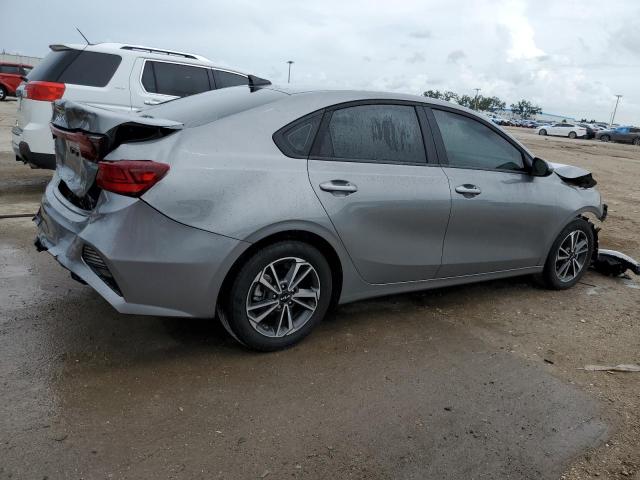 Photo 2 VIN: 3KPF24AD4PE513556 - KIA FORTE 