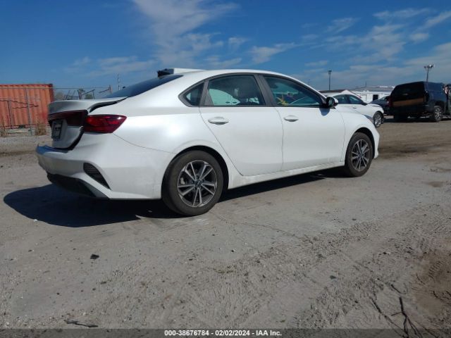 Photo 3 VIN: 3KPF24AD4PE574745 - KIA FORTE 