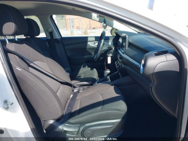 Photo 4 VIN: 3KPF24AD4PE574745 - KIA FORTE 