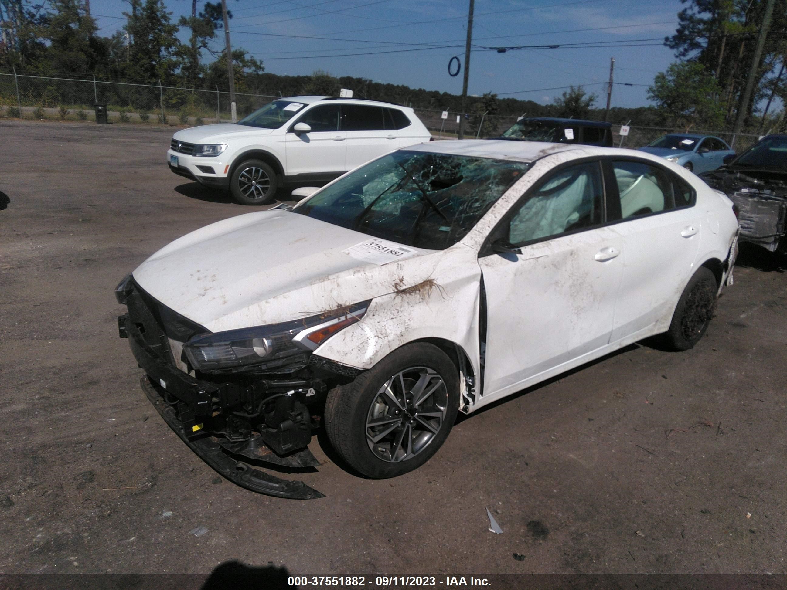 Photo 1 VIN: 3KPF24AD4PE602351 - KIA FORTE 