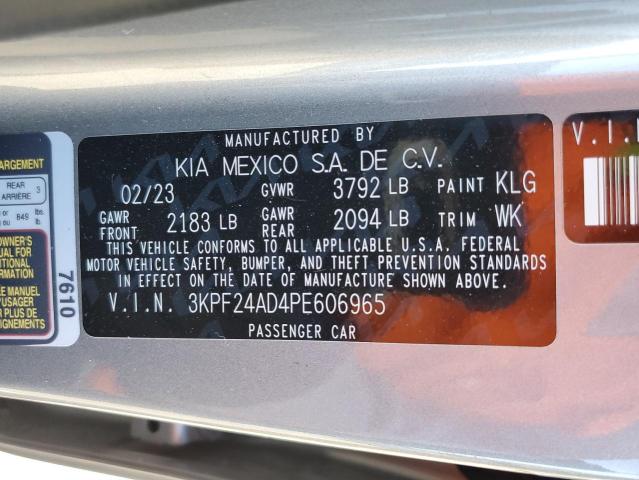 Photo 11 VIN: 3KPF24AD4PE606965 - KIA FORTE LX 