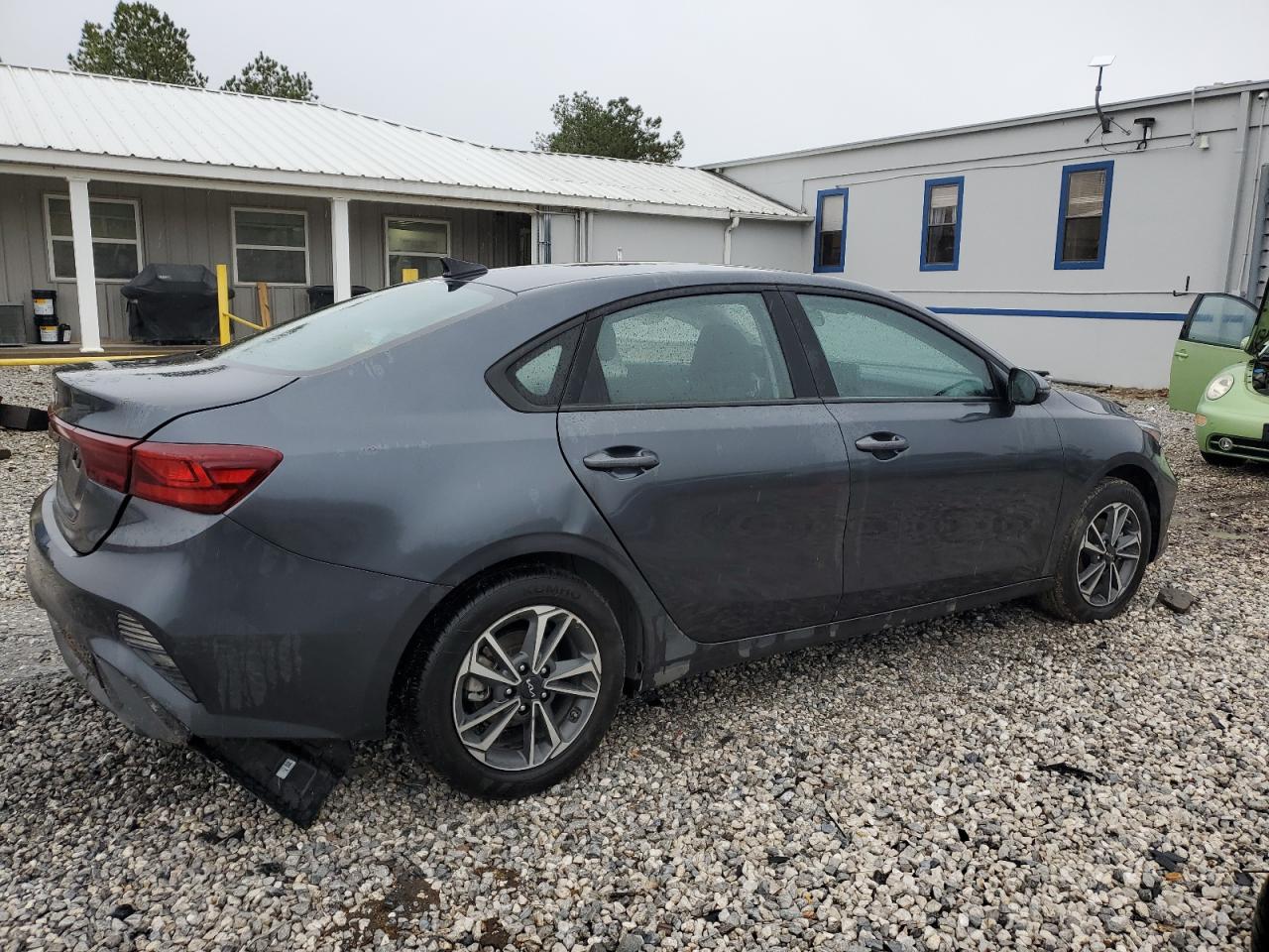 Photo 2 VIN: 3KPF24AD4PE615360 - KIA FORTE 