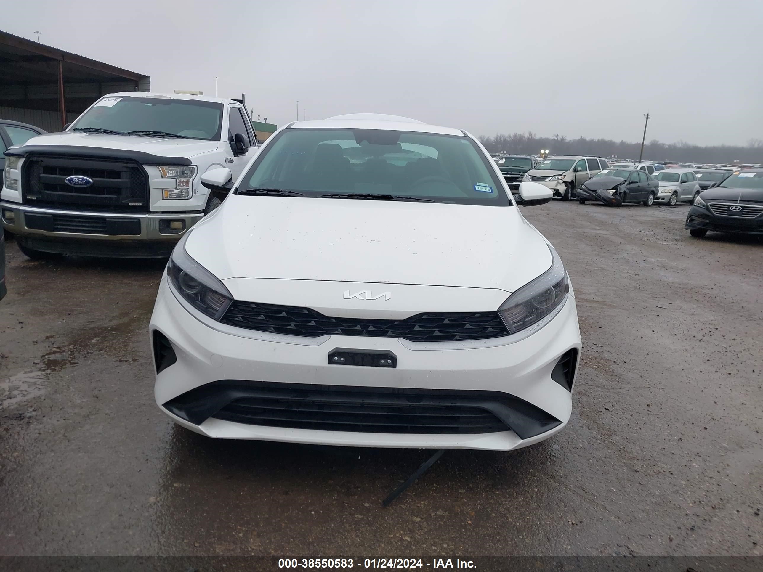 Photo 11 VIN: 3KPF24AD4PE643904 - KIA FORTE 