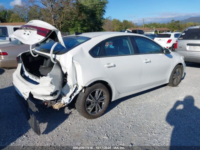 Photo 3 VIN: 3KPF24AD4PE682654 - KIA FORTE 