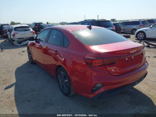 Photo 2 VIN: 3KPF24AD4RE758330 - KIA FORTE 