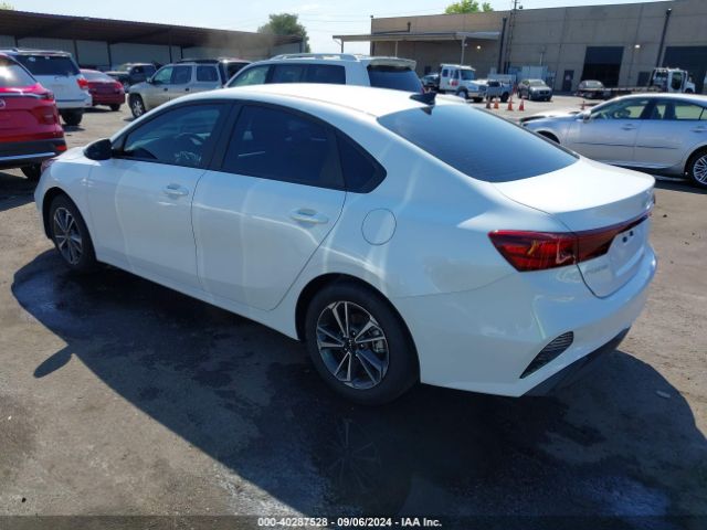 Photo 2 VIN: 3KPF24AD4RE816985 - KIA FORTE 