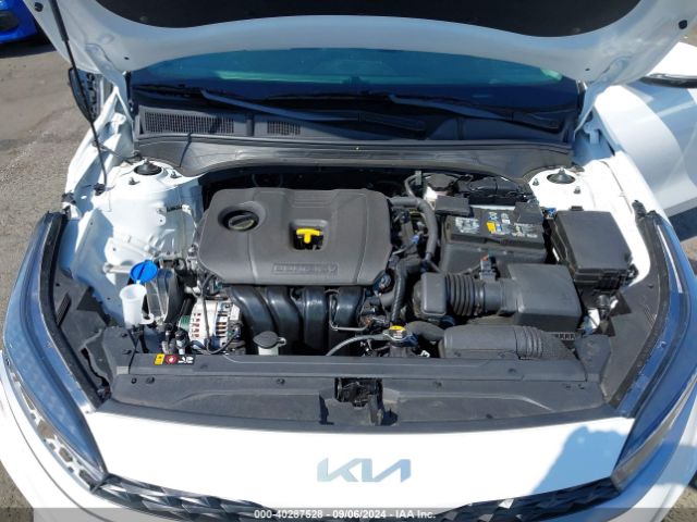 Photo 9 VIN: 3KPF24AD4RE816985 - KIA FORTE 