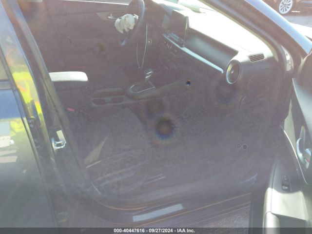 Photo 4 VIN: 3KPF24AD5KE008151 - KIA FORTE 