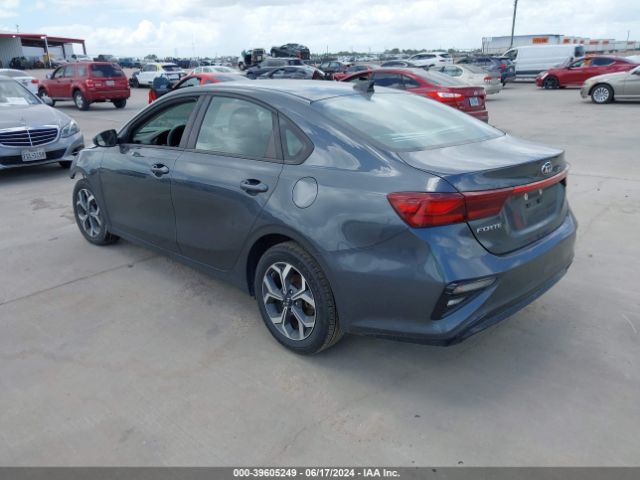 Photo 2 VIN: 3KPF24AD5KE030019 - KIA FORTE 