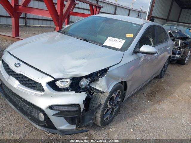 Photo 1 VIN: 3KPF24AD5KE052263 - KIA FORTE 