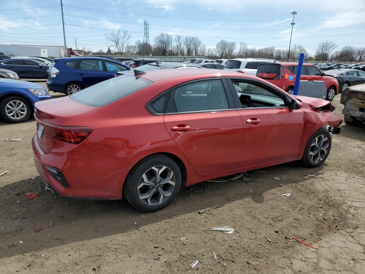 Photo 2 VIN: 3KPF24AD5KE056684 - KIA FORTE 