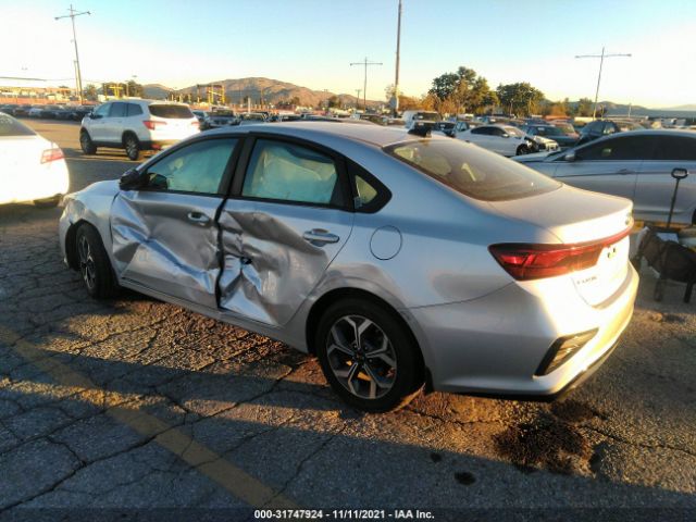 Photo 2 VIN: 3KPF24AD5KE066681 - KIA FORTE 