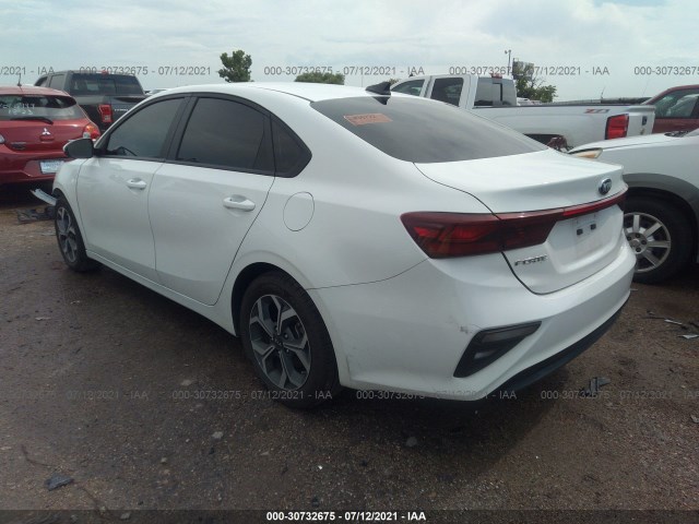 Photo 2 VIN: 3KPF24AD5KE090382 - KIA FORTE 