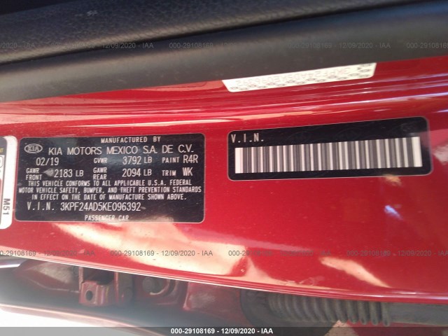 Photo 8 VIN: 3KPF24AD5KE096392 - KIA FORTE 