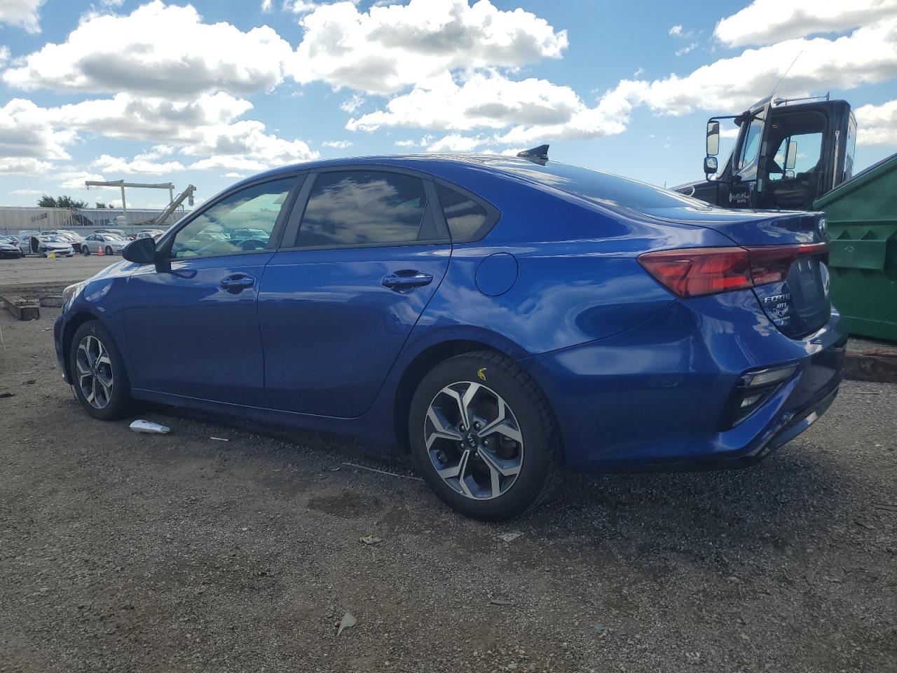 Photo 1 VIN: 3KPF24AD5KE098935 - KIA FORTE 