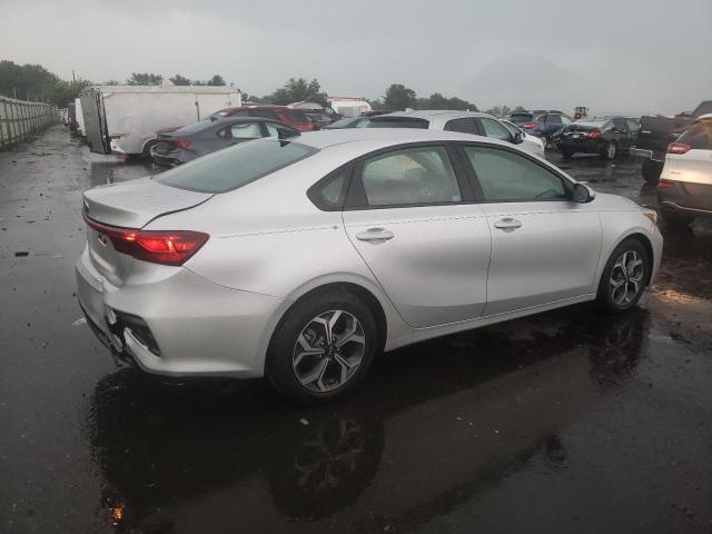 Photo 2 VIN: 3KPF24AD5KE103826 - KIA FORTE FE 