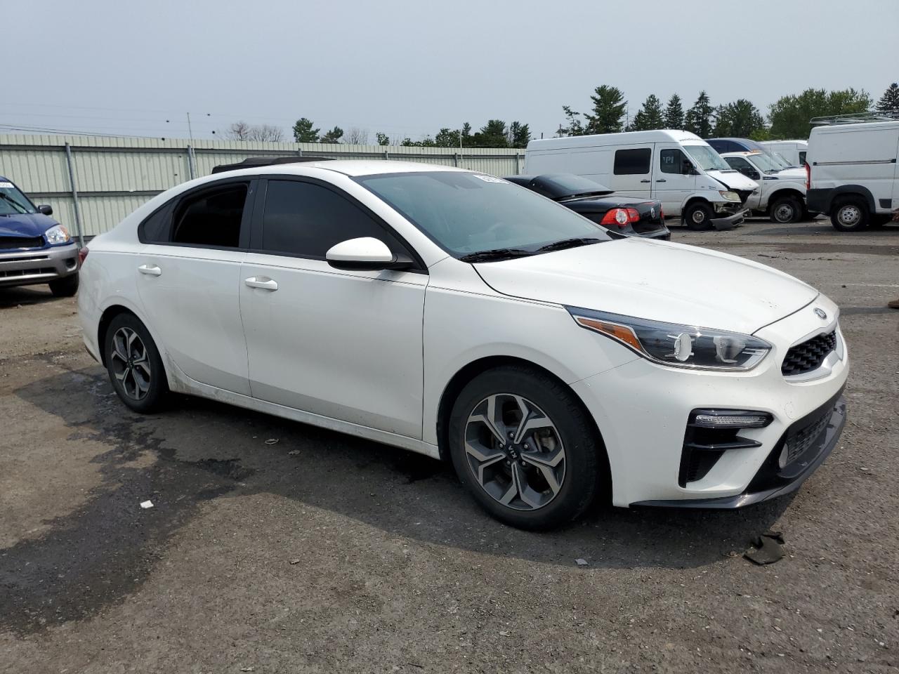 Photo 3 VIN: 3KPF24AD5KE125258 - KIA FORTE 