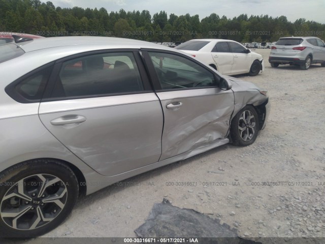 Photo 5 VIN: 3KPF24AD5LE165292 - KIA FORTE 