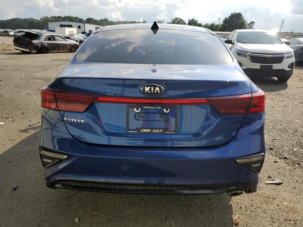 Photo 5 VIN: 3KPF24AD5ME271209 - KIA FORTE 