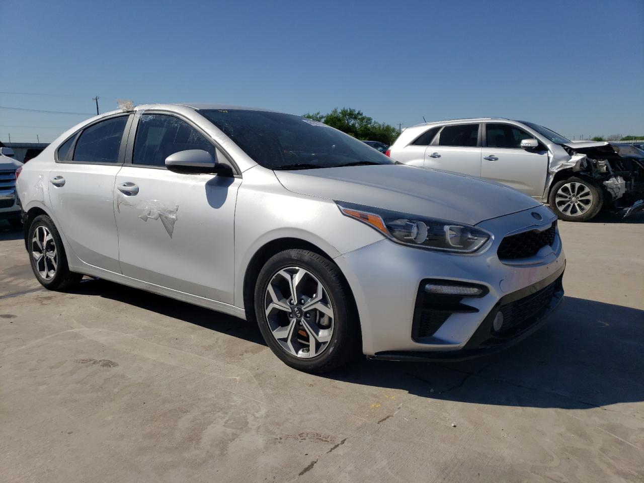 Photo 3 VIN: 3KPF24AD5ME317914 - KIA FORTE 