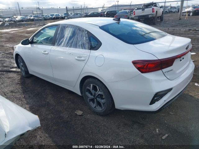 Photo 2 VIN: 3KPF24AD5ME325852 - KIA FORTE 