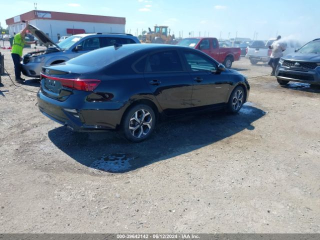 Photo 3 VIN: 3KPF24AD5ME330873 - KIA FORTE 