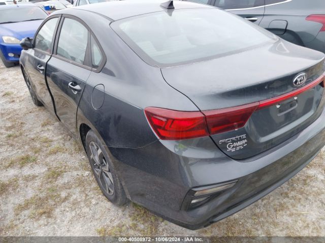 Photo 2 VIN: 3KPF24AD5ME357393 - KIA FORTE 