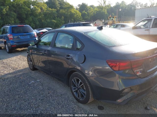 Photo 2 VIN: 3KPF24AD5NE448830 - KIA FORTE 