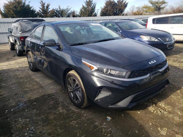 Photo 3 VIN: 3KPF24AD5NE449170 - KIA FORTE FE 