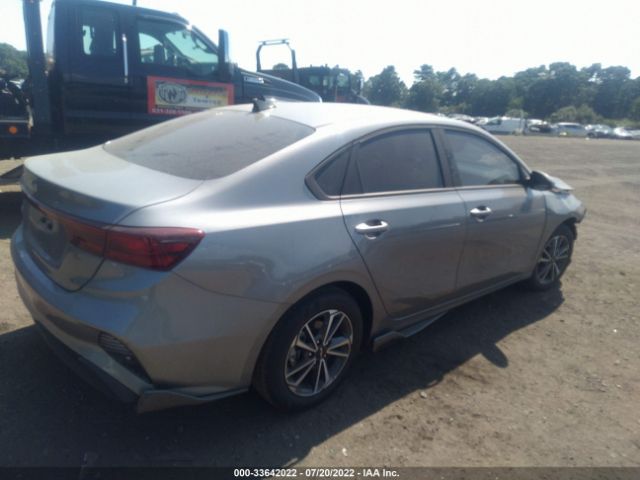 Photo 3 VIN: 3KPF24AD5NE464056 - KIA FORTE 