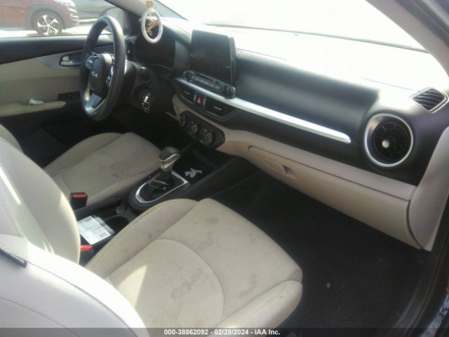 Photo 4 VIN: 3KPF24AD5NE465336 - KIA FORTE 