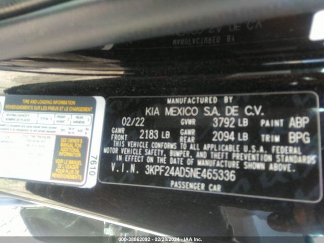 Photo 8 VIN: 3KPF24AD5NE465336 - KIA FORTE 