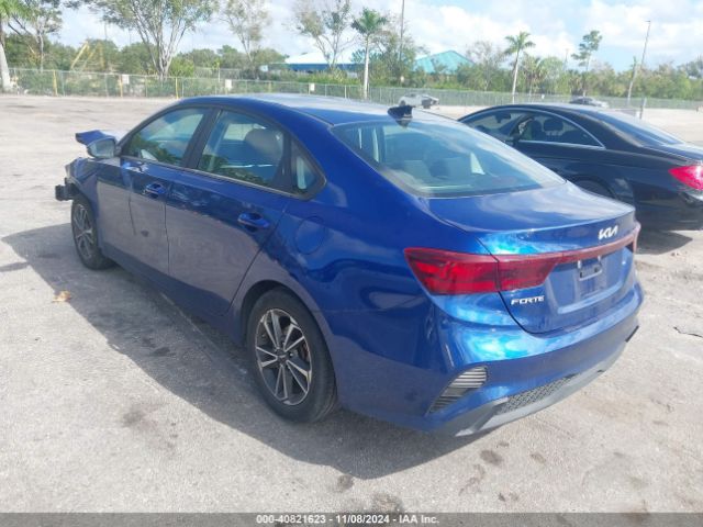 Photo 2 VIN: 3KPF24AD5NE467894 - KIA FORTE 