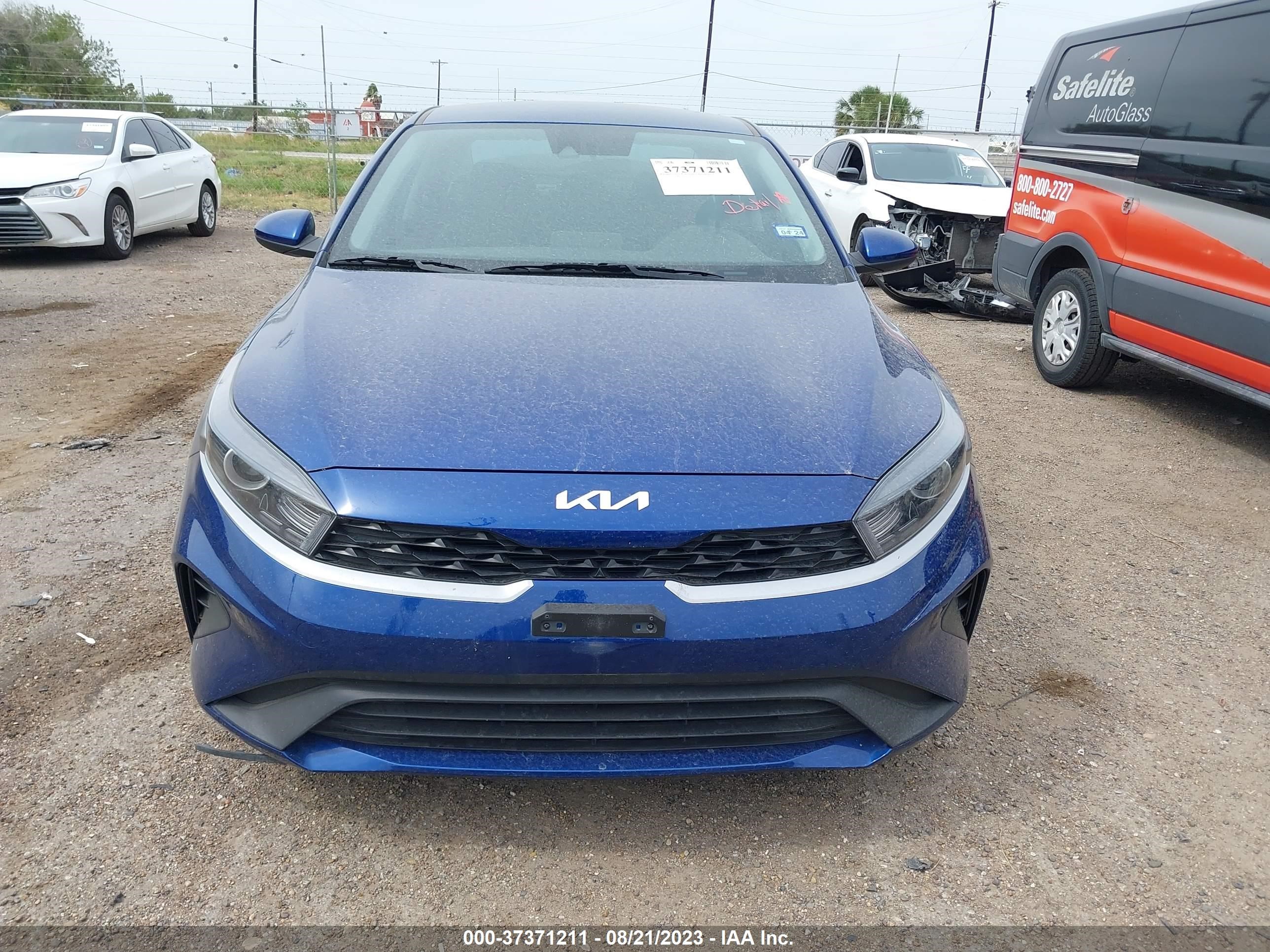 Photo 11 VIN: 3KPF24AD5NE478524 - KIA FORTE 