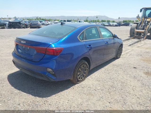 Photo 3 VIN: 3KPF24AD5PE534688 - KIA FORTE 