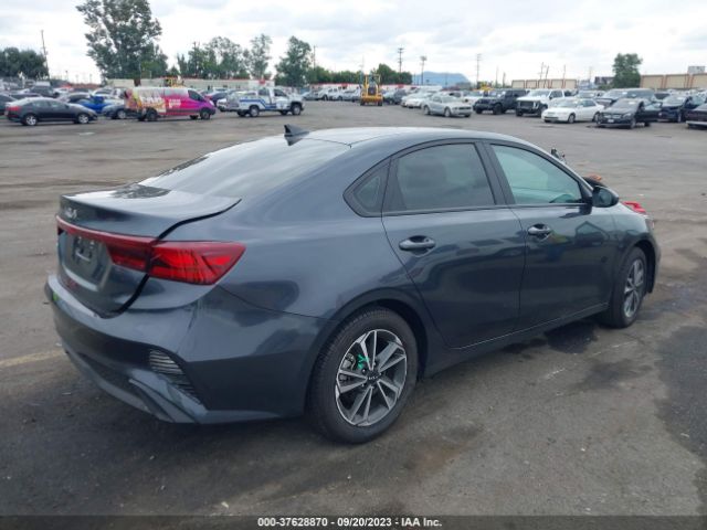 Photo 3 VIN: 3KPF24AD5PE551376 - KIA FORTE 