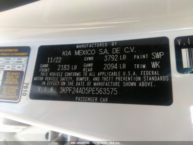 Photo 8 VIN: 3KPF24AD5PE563575 - KIA FORTE 