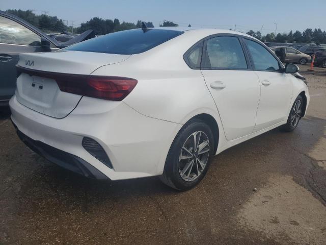 Photo 2 VIN: 3KPF24AD5PE590310 - KIA FORTE LX 