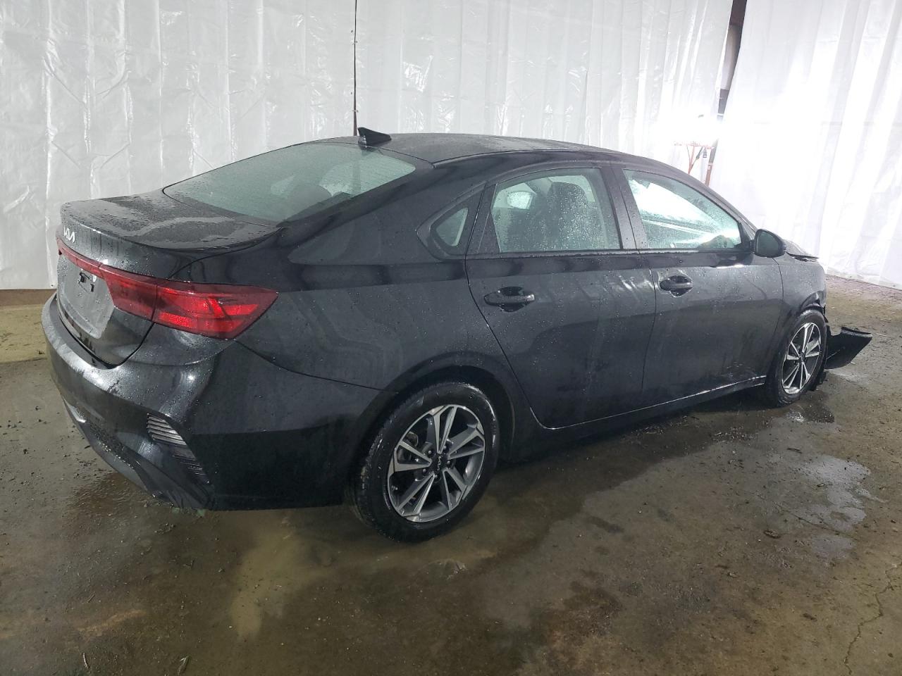 Photo 2 VIN: 3KPF24AD5PE596012 - KIA FORTE 