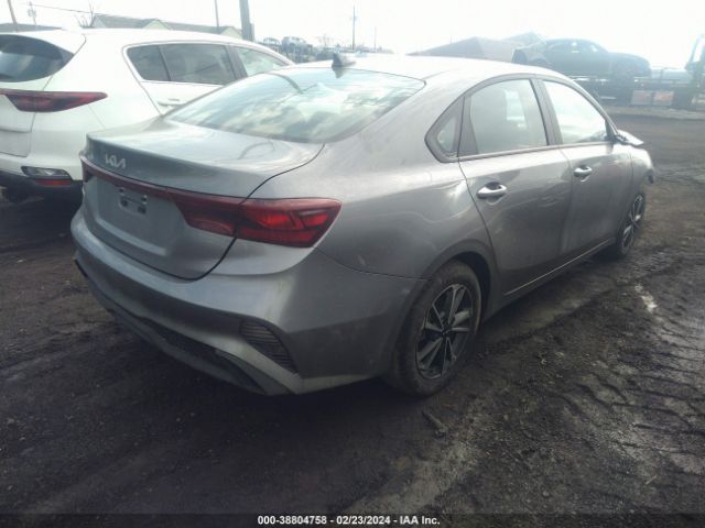 Photo 3 VIN: 3KPF24AD5PE641644 - KIA FORTE 