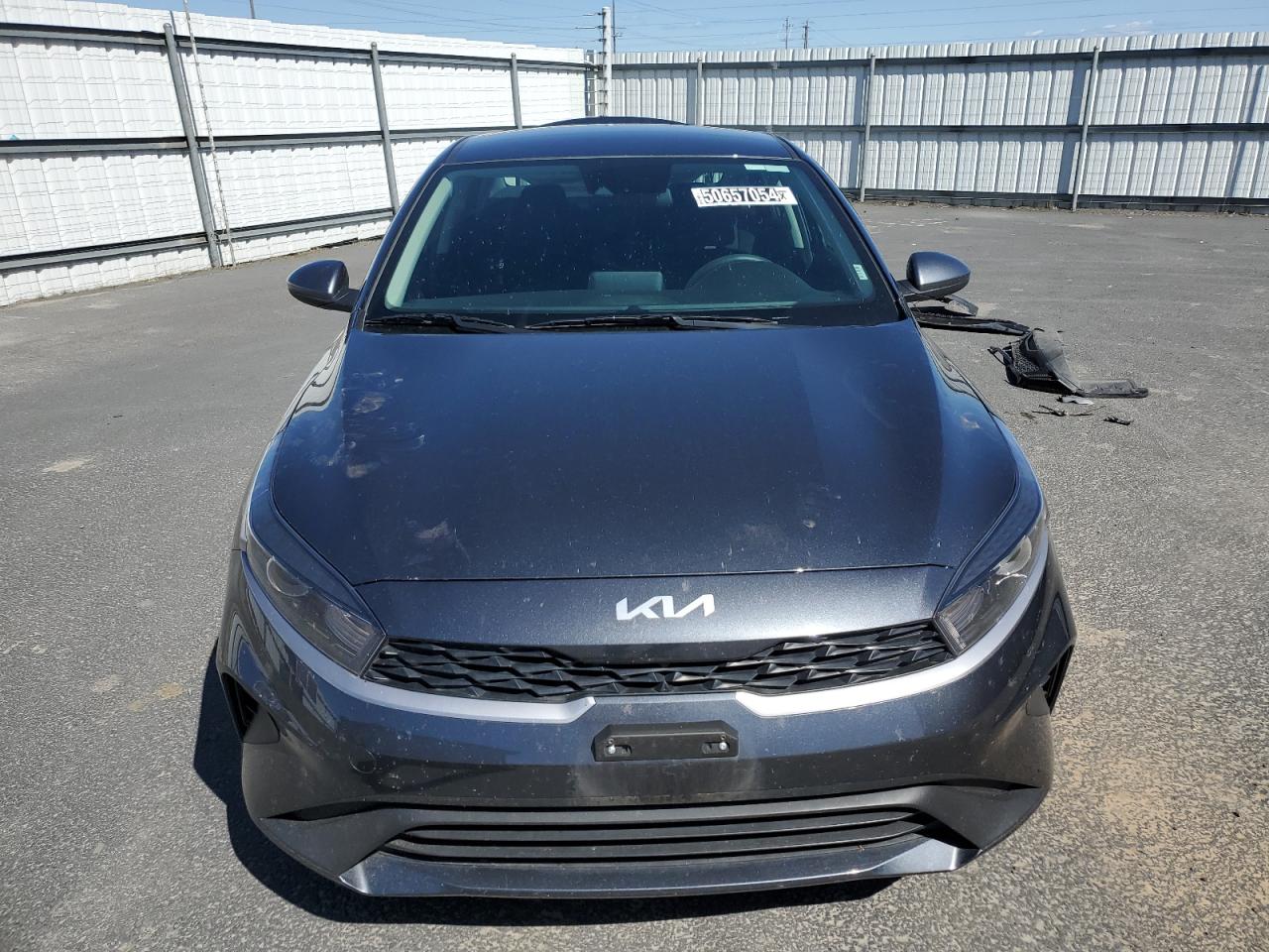 Photo 4 VIN: 3KPF24AD5PE645077 - KIA FORTE 